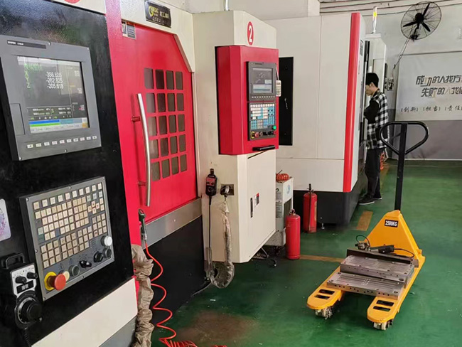 研發(fā)車(chē)間